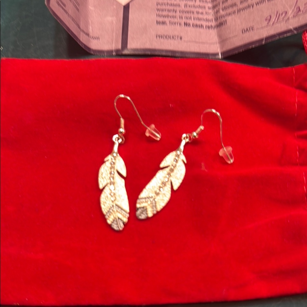 Chic Silver Feather Drop Earrings - image 2